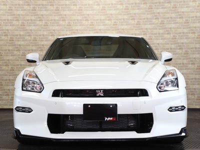NISSAN GT-R - 5