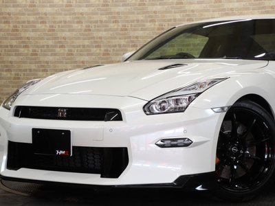 NISSAN GT-R - 3