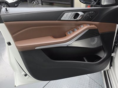 2021 BMW X7 缩略图 14