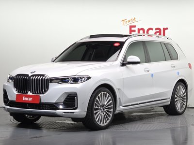 2021 BMW X7 photo 1