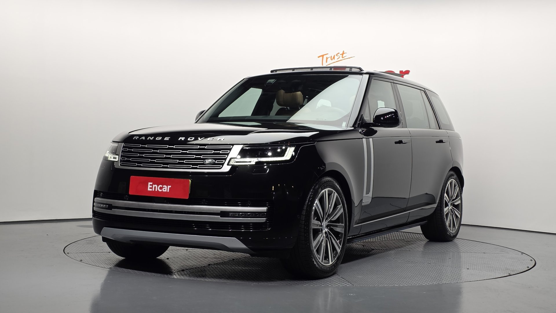 LAND ROVER RANGE ROVER - View 1