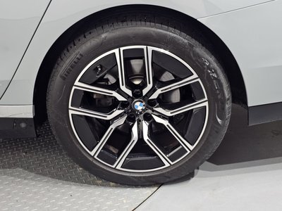 2023 BMW 7 SERIES photo 8