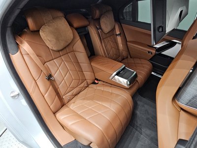 2023 BMW 7 SERIES thumbnail 17