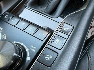 2017 Lexus LX 缩略图 31