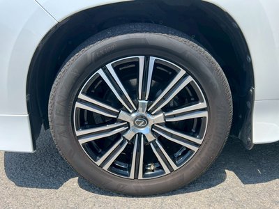 2017 Lexus LX 缩略图 15