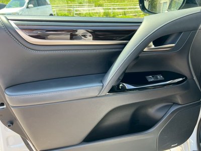 2017 Lexus LX 缩略图 37