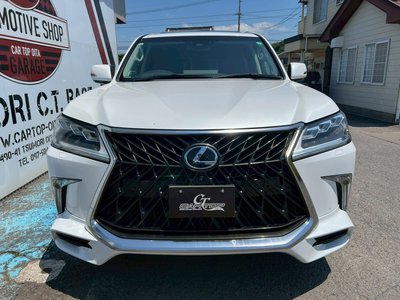 2017 Lexus LX 照片 2