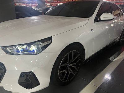 BMW 5 SERIES - 3