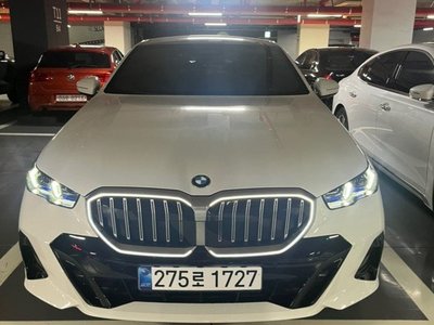 BMW 5 SERIES - 2