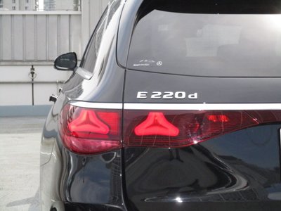 2025 Mercedes-BENZ E-CLASS 照片 8