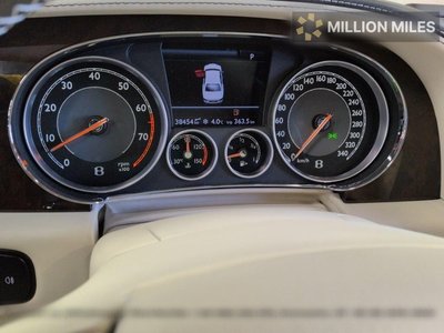 BENTLEY FLYING SPUR - 6