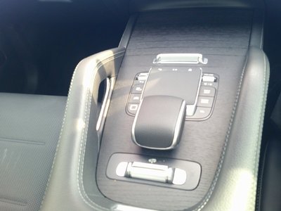 2025 Mercedes-BENZ GLE 缩略图 16