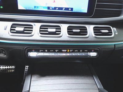 2021 Mercedes-BENZ GLS — миниатюра 18