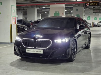 BMW 5 SERIES - 1