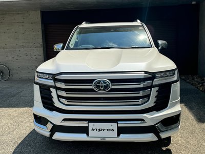 TOYOTA LAND CRUISER 300 - 3
