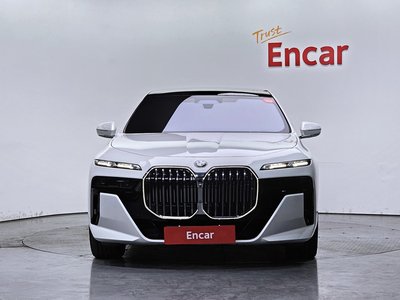 BMW 7 SERIES - 2