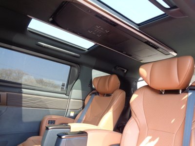 TOYOTA VELLFIRE - 10