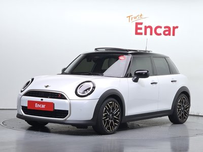 MINI COOPER - 1