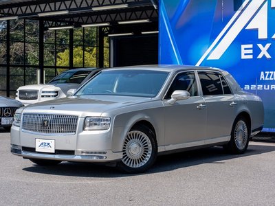 TOYOTA CENTURY - 2