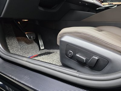 صورة مصغرة 34 لـ 2025 BMW 5 SERIES