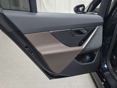 صورة مصغرة 15 لـ 2025 BMW 5 SERIES