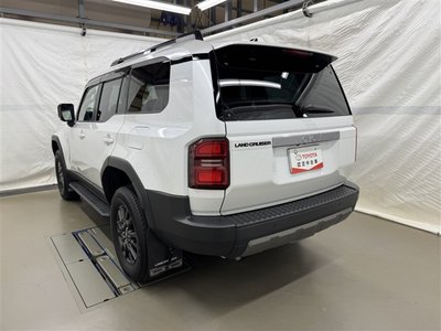 TOYOTA LAND CRUISER 250 - 7