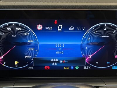 MERCEDES-BENZ GLS - 8