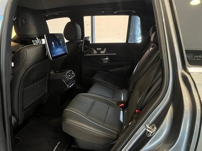 MERCEDES-BENZ GLS - 10