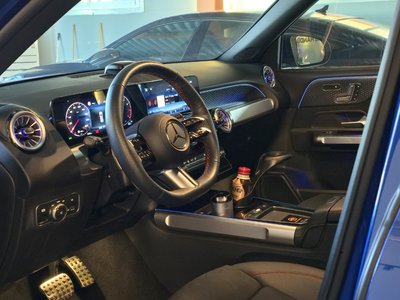 MERCEDES-BENZ GLB - 8