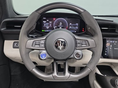 2023 Maserati MC20 — миниатюра 13