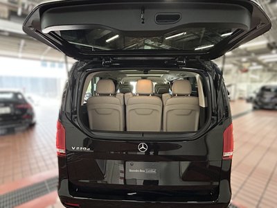 2023 Mercedes-BENZ V-CLASS — миниатюра 11