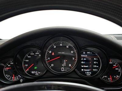 PORSCHE PANAMERA - 8