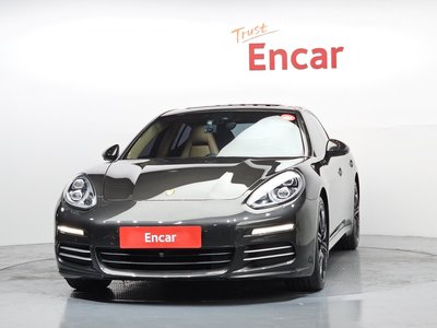 PORSCHE PANAMERA - 2
