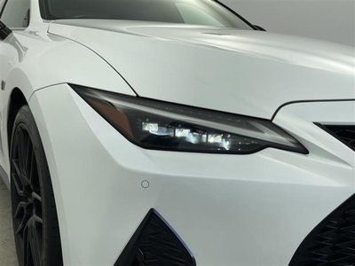 صورة مصغرة 37 لـ 2021 Lexus IS