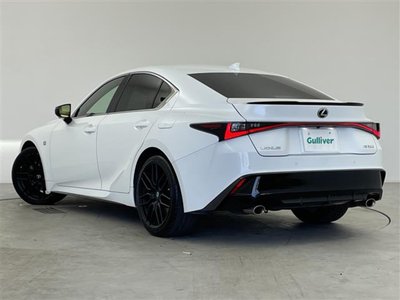 صورة مصغرة 44 لـ 2021 Lexus IS