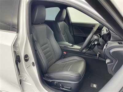 صورة مصغرة 26 لـ 2021 Lexus IS