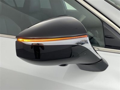 صورة مصغرة 39 لـ 2021 Lexus IS