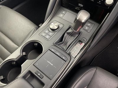 صورة مصغرة 13 لـ 2021 Lexus IS