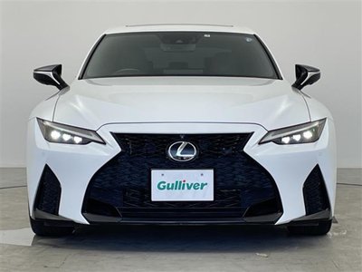 صورة مصغرة 31 لـ 2021 Lexus IS
