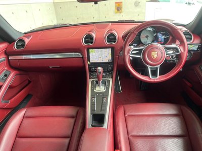 صورة 2 لـ 2017 Porsche 718