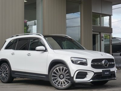 MERCEDES-BENZ GLB