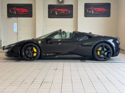 2023 Ferrari SF90 SPIDER thumbnail 17