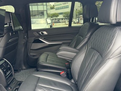 BMW X7 - 10