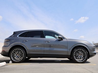 PORSCHE CAYENNE - 10