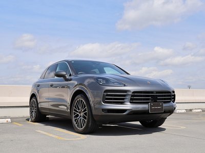 PORSCHE CAYENNE - 1