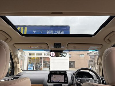 TOYOTA LAND CRUISER PRADO - 6