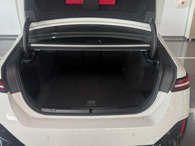 صورة مصغرة 20 لـ 2025 BMW I5