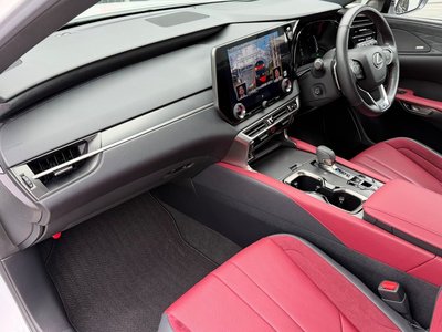 صورة مصغرة 27 لـ 2023 Lexus RX
