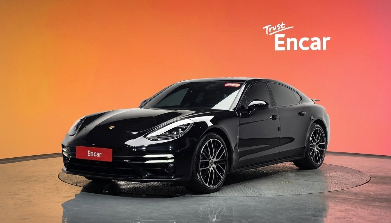 PORSCHE PANAMERA - View 1