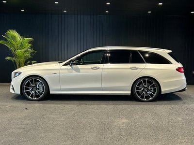 2019 Mercedes-BENZ E-CLASS AMG 照片 4
